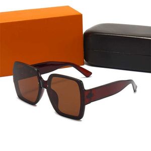 50% de réduction Vente en gros de lentilles polarisées pour femmes de célébrités sur Internet version coréenne lunettes de photo de rue à la mode lunettes de soleil à grand cadre pour hommes 6105