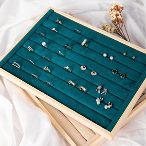 Jewelry Stand Wooden Green/Unqiue Beige Vevlet Case Necklace Organizer Jewlery Packaging Gift Box Ring Earring Holder Bracelet Stand Wholesale 230728