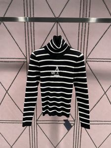 23FW Women Sweaters Knits Designer Tops med randigt brevmönster High End Luxury Brand Runway Female Crop Tops Turtle Neck Long Sleeve Shirt Elasticity Outwear
