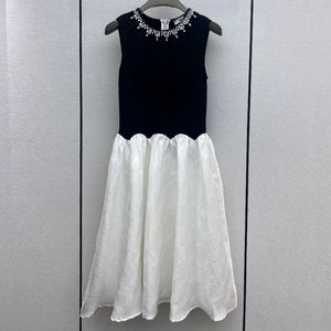 Tasarımcı Elbise Fransız Niş Kadın Tasarımcı Giyim Çivili Boncuklar, Rhinestone yaka, dekoratif dikiş, zıt renk dalgası kabarık kolsuz yelek etek 7