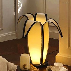 Bordslampor bauhaus modern kreativ bananlampa personlighet vardagsrum sovrum soffa bredvid modell atmosfär sovsal