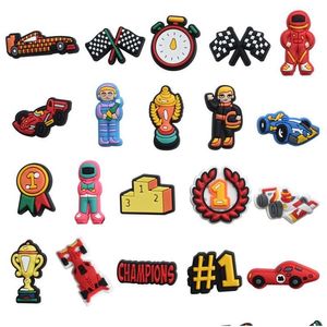 Skodelar Tillbehör PVC Racing Clog Charms Decoration Buckle Pins Knappar Drop Delivery Series slumpmässigt