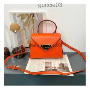 Дизайнерская паребаная сумка сумочка пляж крестцовый кошелька для сумки на плече роскоши модные бренды мужчина женщина черная апельсиновая кожаная макияж сумка для мессенджера.