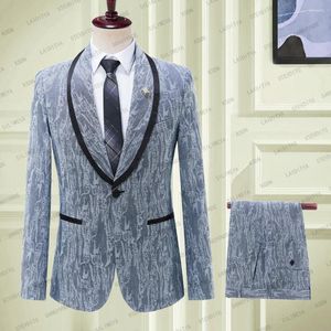Men's Suits 2023 Light Denim Blue Jacquard Pattern Wedding Gentlemen Tuxedo Peaked Lapel 2 Piece Jacket Slim Pant