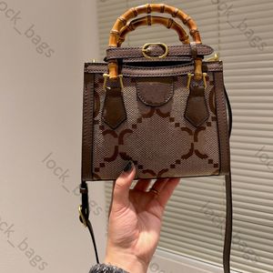 Diana Luxury Bag Designer Tote Bags For Women Bamboo Handles Shopping Large Handbag Ladies Casual Handbags Crossbody Leather Strap Pureses Creative Unique