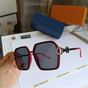 50% de desconto no atacado de 22 novos óculos de sol da moda feminino Tiktok Webcast Sunglasses