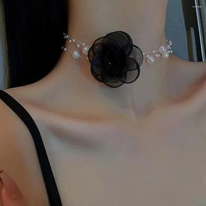 Choker French Romantic Black White Exquisite Flowers Pearl Necklace Women's Summer Clavicle Chains smycken