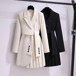 Ternos femininos QIWN Blazer longo plissado Feminino manga entalhada Túnica Faixas Sólido Magro Blazers Soltos Moda Feminina Primavera Outono