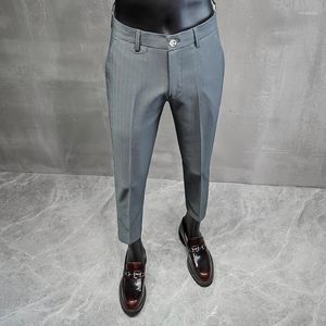 Abiti da uomo Primavera / estate Abiti da lavoro formale Pantaloni Squisito abito da ufficio coreano a righe scure Abito da sera aderente