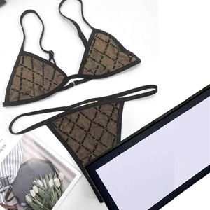Kvinnors pusswimwear Tvådelar Bikinis Designer Trepunkt Baddräkt för kvinna fulla brev Sommarbaddräkter badkläder S-X244N
