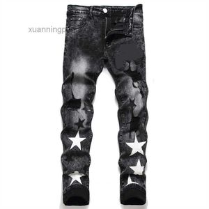 Aimirs Jeans com Estrelas Homens Calça Lápis Ajuste Regular Letra Bordada Zíper Mosca Jeans Motociclista Preto Rasgado QO3C