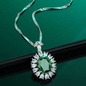 S925 Sterling Silver High Carbon Diamond Delicate Turquoise Pendant Halsband Kvinnlig klubbkedja avancerad personlighetsmycken