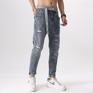 Jeans masculino verão na altura do tornozelo para roupas masculinas lavadas calças jeans envelhecidas enroladas simples roupas casuais modernas calças com furos