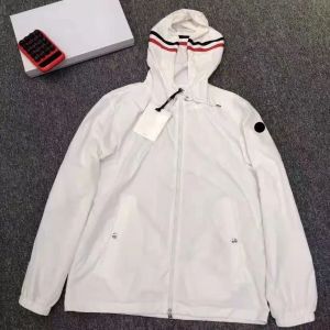 23SS Designer Mens Hooded Jackets med NFC Bomber Windshield Jacket Embroidered Badge Men Ytterkläder Street Coats Storlek M/L/XL/XXXL 05JM#