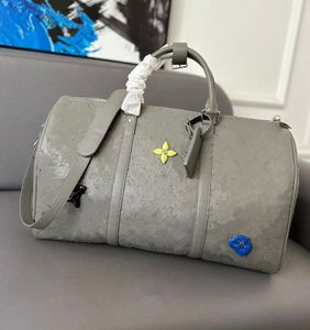 Begränsad upplaga unisex duffel väskor präglade bokstäver handväskor lyxmärke