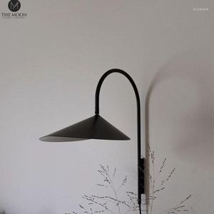 Wandlampe German Ferm Living Arum Nachttisch, blattförmiger Lampenschirm, minimalistische nordische Kunst-Designer-Beleuchtungskörper