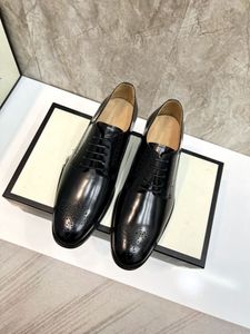 6model Luxury Men Business Scarpe in pelle Stilista di moda Inghilterra Oxford da sposa Stringate a punta Brogue Coffee Brogues Dress Scarpe da uomo