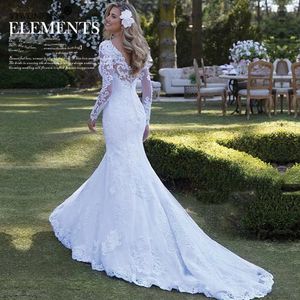 Plus -storlek White Beach Mermaid Wedding Dresses Sweetheart Bling Beaded Applicques Sequined Gown Backless Tulle Boho långa ärmar Lace Country Bridal Dress 403