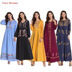 Этническая одежда плюс размер Исламская одежда Мусульманская макси -платье Kaftan Rope Pakistan Turkish Turkey Dubai Вышивка Abayas for Women237Z