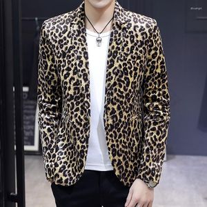Mäns kostymer 2023 Trender Leopard Print Blazers Mens Slim Fit Korean Style Fashionable Jacket For Men Stylish Clothing Social Club Party Wear