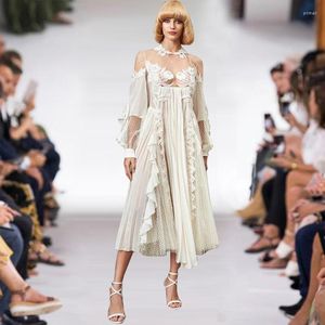 Sukienki swobodne haft vintage biały koronkowy kwiat maxi dla kobiet 2023 Spring eleganckie marszczenia długie imprezowe sukienka jedwabne vestido feminino