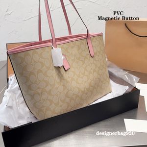 حقائب الكتف السيدات أكياس عمل للأكياس مصممة للسيدات مع زر معدني وسلسلة PVC Bag Bag Fashion Brands Luxury Bag Brands Office Office Beach