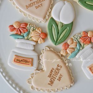 Bakning Mögel Spring Tulips Mothers Day Cookie Mold Vase Heart Shape Stamp Festival Cake Decoration Sugar Craft Fondant 230731