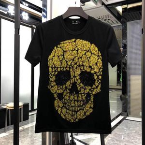 Erkek Tişörtleri İnce Fit Crystal Büyük Kafatası Baskılı T-Shirt Mürettebat Boyun Altın Ürünlü Tshirt Tee Top Men Tasarımcı Gömlek Marka Giyim