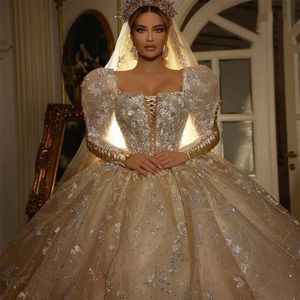 Arabia Saudita Ball Gown Abiti da sposa Lace Up Abiti da sposa retrò Paillettes Cap Sleeve Musulmano vestido de novia300A