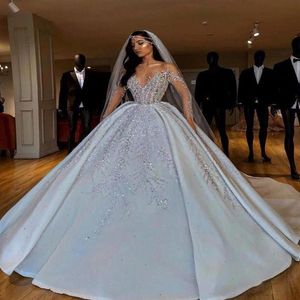 Luxury Sheer Neck Arabic Ball Gown Wedding Dress Long Sleeve Beaded Applique Sweetheart Button Back Long Train Wedding Gowns270N