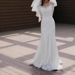 Elegante abito da sposa a sirena in chiffon con abiti da sposa in pizzo scollo trasparente maniche lunghe cerniera con bottoni sul retro