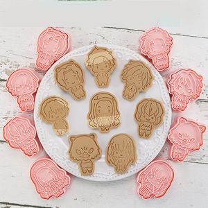 Выпечка плесени 8pcsset Аниме демоны Slayer Cookie Cutters Kamado Nezuko Biscuits плесени пластиковые инструменты для формы торт украшение 230731