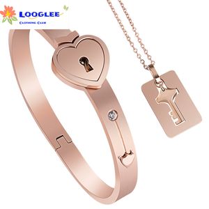 Love Lock Titanium Steel Bracelet com chave de chave para o céu de aço inoxidável