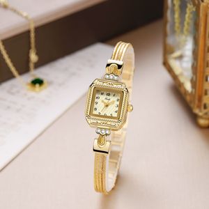 Kvinnors klockor högkvalitativ lyxig vintage kopparimitation ormband klocka fyrkantig platta antik klocka