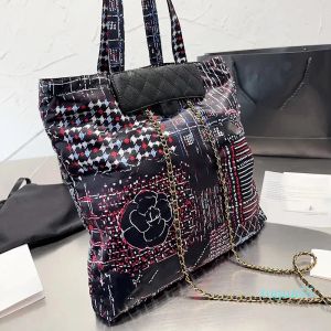 2023 Nowe modne klasyczne torby plażowe torebki oryginalne skórzane torby bez tkanin mody mody kobiet worka na zakupy dla kobiet torba na ramię 41 cm