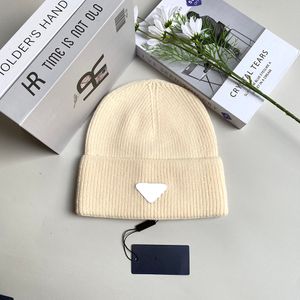 Bonnet de créateur en laine tricotée, en pur coton, coupe-vent, résistant au froid, à la mode pour l'intérieur et l'extérieur, peut être offert en cadeau idéal