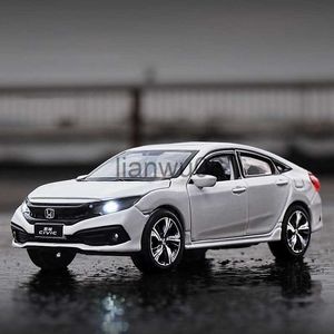 Diecast Model Cars 132 Honda Civic Modello in metallo Toy Car Lega Die Cast Suono Luce Giocattoli in miniatura Veicolo per bambini Decorazione Regali x0731