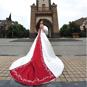 Vintage białe i czerwone wiejskie suknie ślubne 2021 A-line haft bez ramiączek długi pociąg ślubny suknie ślubne z tyłu koronkowe upo-rozmiar Brid227Q