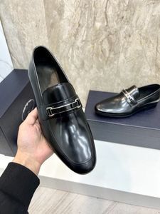 4model 2024 Новая бизнес плоская обувь мужчина роскошные бренд -дизайнерские дизайнерские бренды формальные платья кожа