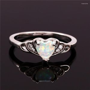 Wedding Rings Luxury Female White Fire Opal Stone Ring Silver Color Thin Engagement Charm Crystal Heart For Women