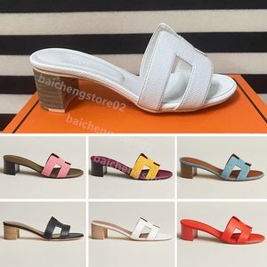 2023 Designer Chypre Pantofole Donna Sandali in pelle Uomo Donna Infradito Summer Beach Pantofole piatte S sexy tacchi alti con scatola 35-42 B2