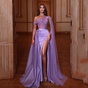 Purple One Shoulder Evening Dresses Beading Top Side Split Celebrity Clown Ruched Satin Arabic Dubai Females Robe de Soiree med CA257F