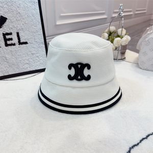 2023 Designer bucke hats for women Wide Brim Hats Beach Casual Active Fashion Street cap Summer Sun Protection Letter His-and-Hers caps AAA333