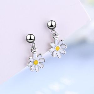 Stud Küpe Moda 925 STERLING Silver Daisy Kadınlar İçin Küçük Lüks Takı Toptan Hediye Kadın Sunuyor Gaabou