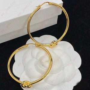 Goldener minimalistischer Kreis aus schlichtem Tie-a-Knoten-Kreis-Ohrring Hoop Huggie, Seil-Krawatte für fortgeschrittenes Gefühl, Stylistin-Ornamente, Weihnachten, Ostern, Thanksgiving-Geschenk