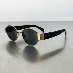 Роскошные солнцезащитные солнцезащитные солнцезащитные очки Gafas Retro Mirror Sunglasses Женщины Дизайны очков CL40226 ОБЛАСТИ