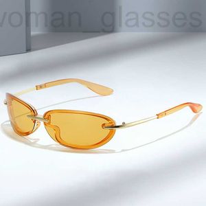 패션 선글라스 프레임 디자이너 새로운 금속 y2k 타원형 선글라스 여성의 황갈색 유리 컷 가장자리 미래의 거리 샷 CSVJ