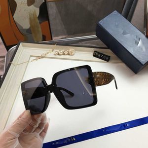 Designer Luis Vitons Sunglasses New Style for Women Fashion Premium Feel for Women Large Frame Slim Street Photo Trend Fourleaf Sunglasses