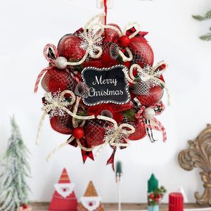 Decorative Flowers Christmas Wreath Front Door Pendant Years Farmhouse Snowflake Red Berry Clusters Garland Festival Corridor Hanger