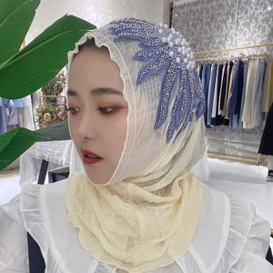 Etniska kläder Högkvalitativa glänsande kvinnor Beauty Floral Pärlade sjalar Scarf Arab Islamiska Dubai Muslimsk kvinnliga modepärlor Hijab Soft Head